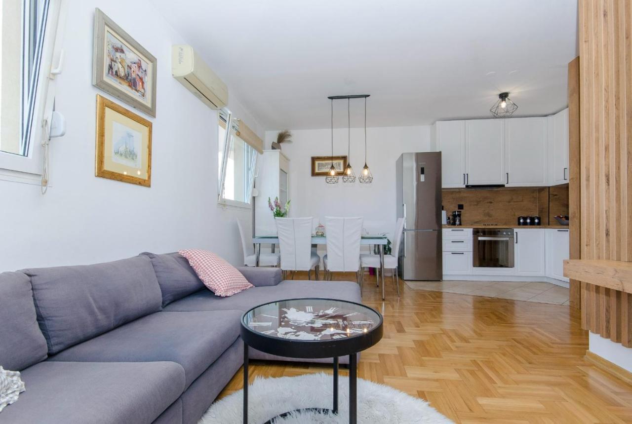 Modern Apartment With Sea View And Secure Garage Σπλιτ Εξωτερικό φωτογραφία